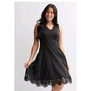 Donna Ricco Black Sleeveless Rosette Trimmed Dress Size 16W. HL146